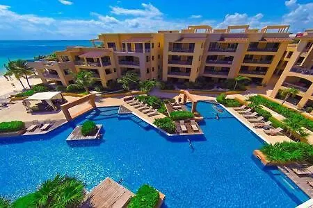 Oceanfront Condo A Block Off 5Th In Heart Of Playa