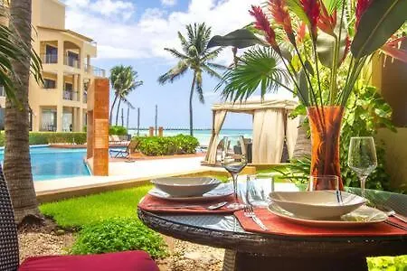 Oceanfront Condo A Block Off 5Th In Heart Of Playa