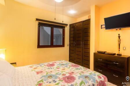 Oceanfront A Block Off 5th In Heart Of Playa Hébergement de vacances Playa del Carmen